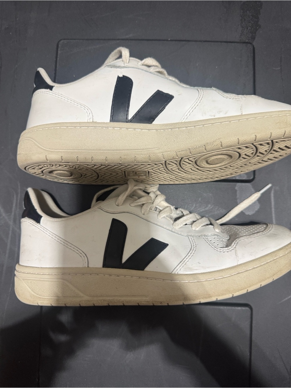 Veja women’s size 10